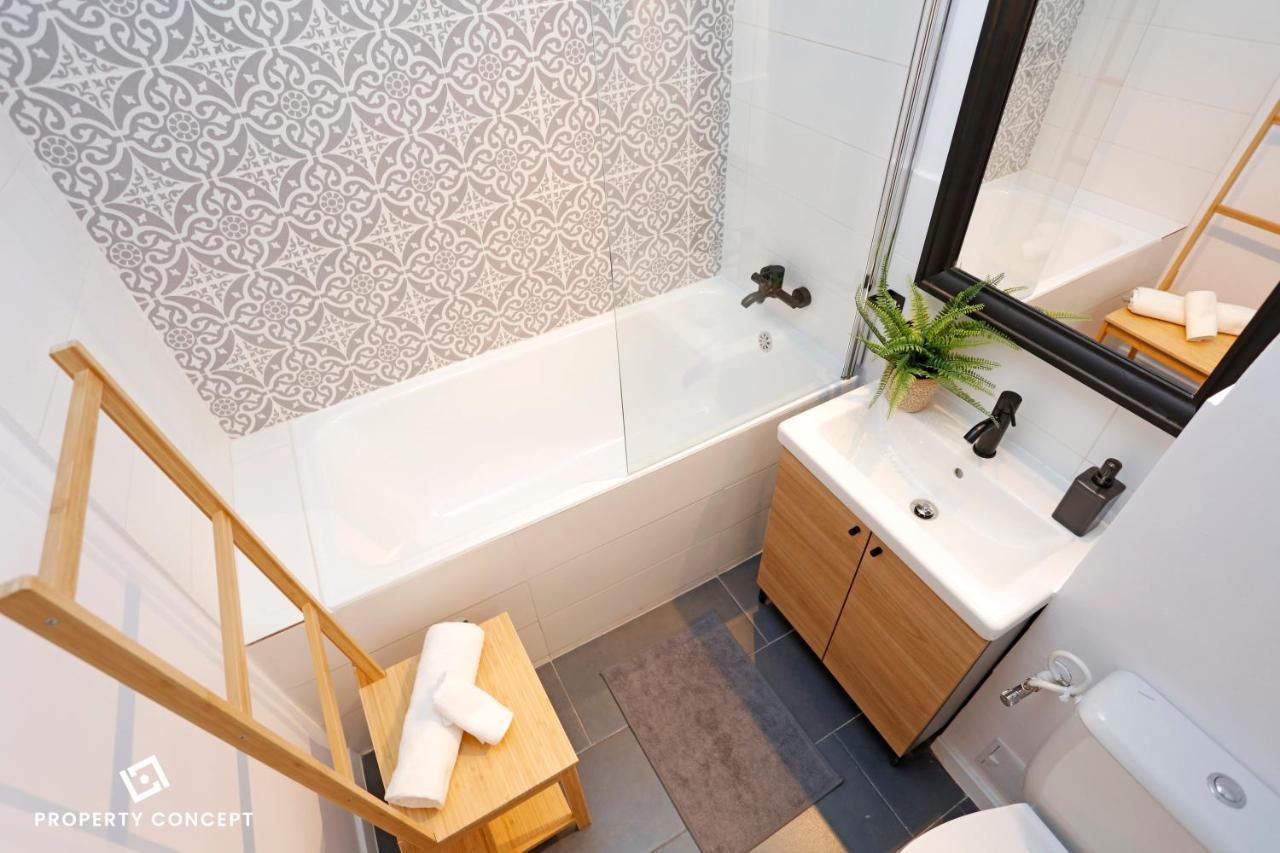 The Pearl Of Drumul Taberei + Netflix Apartament